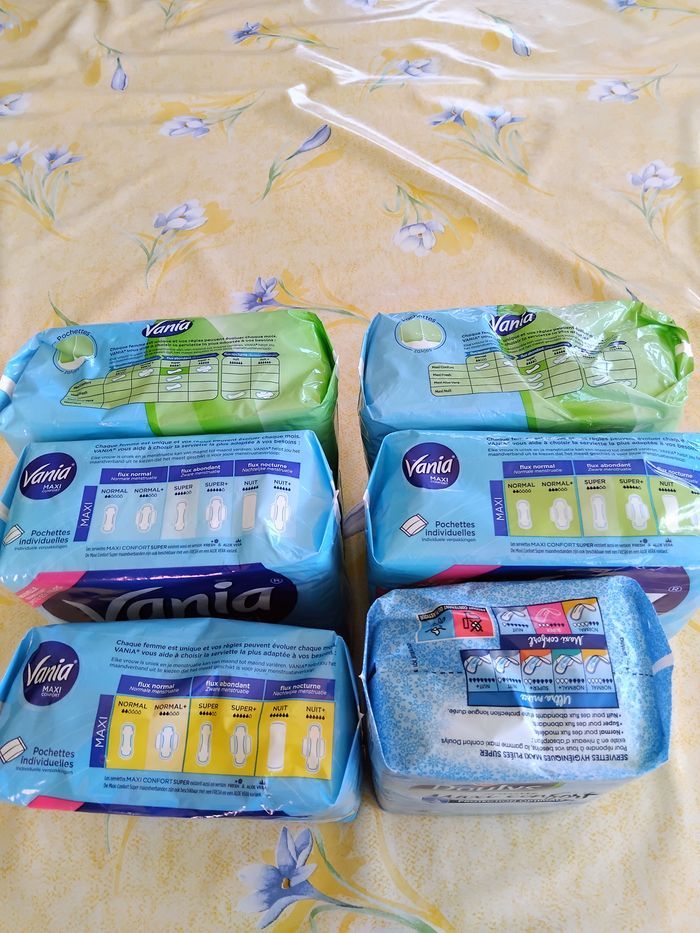 Lot 6 PAQUETS SERVIETTES HYGIENIQUE "VANIA + DOULYS" - photo numéro 5