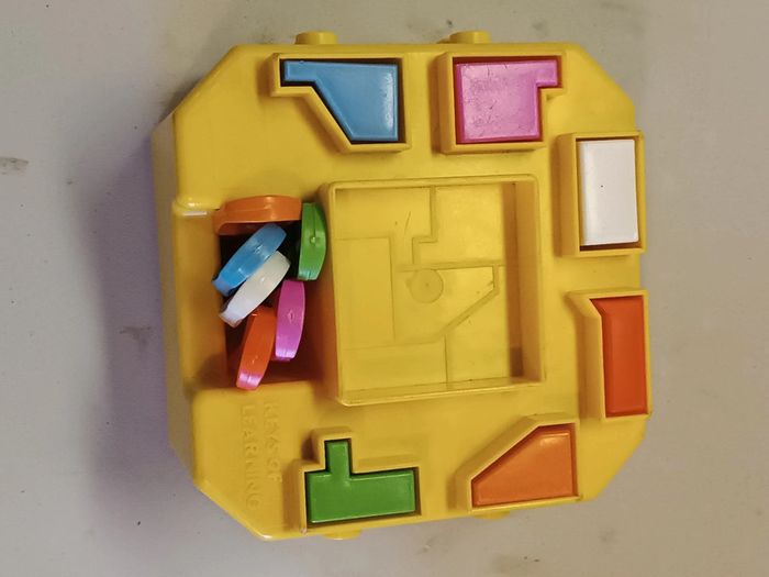 Jeux avec clés et formes