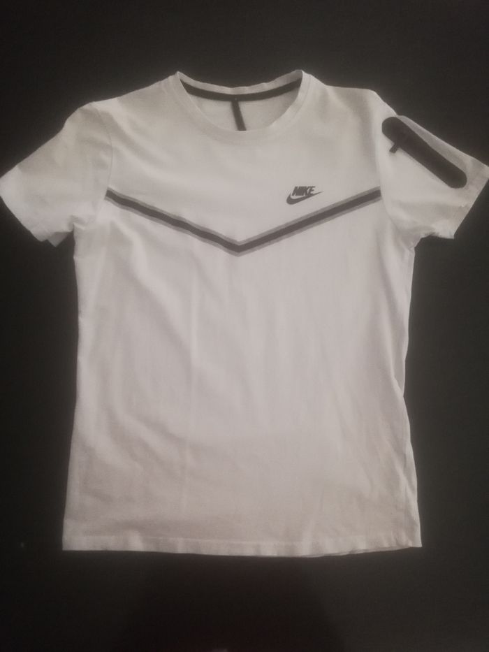 Tee shirt nike