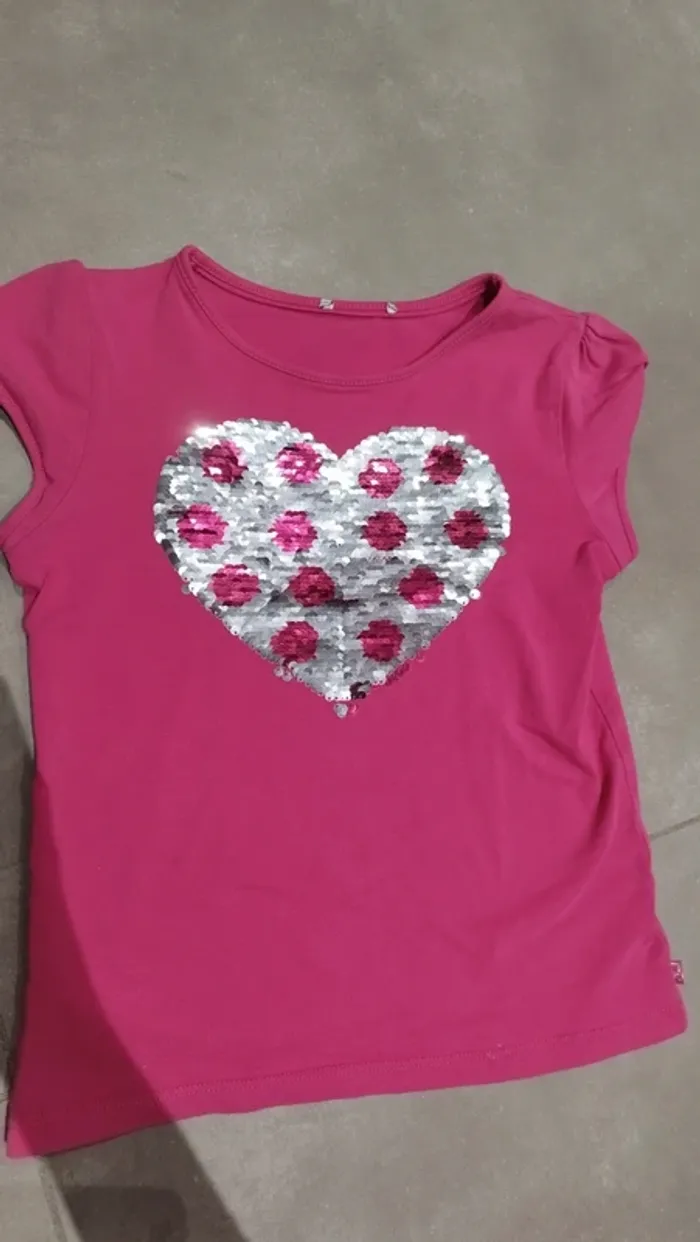 2 tee shirts Okaïdi 6 ans - photo numéro 2