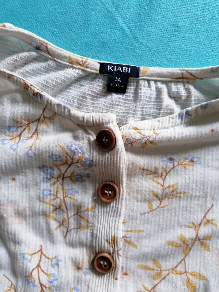 Jolie robe taille 3 ans - photo numéro 2