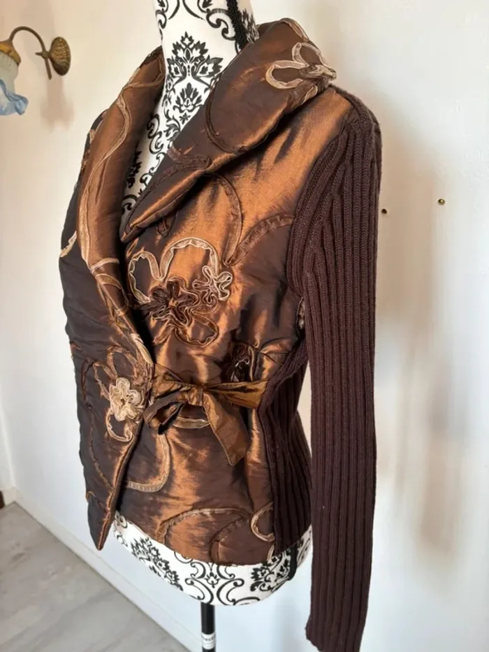 Veste chic brodée femme taille 38 - photo numéro 4