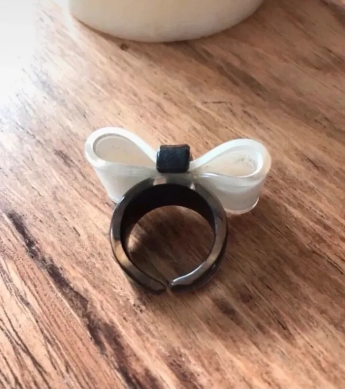 Bague noeud noire et blanche - photo numéro 2