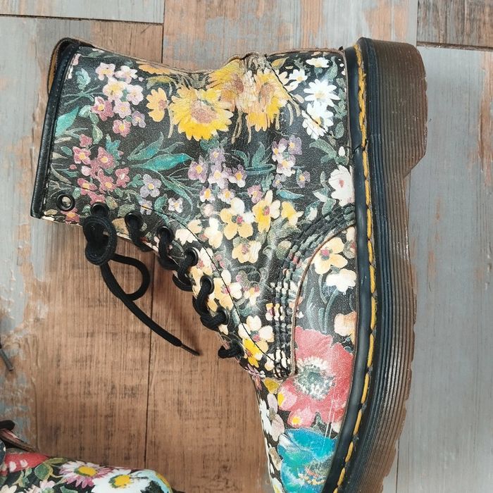 Dr. Martens Made in England – Édition Limitée Serena Miller – Pointure 37 (petit) - photo numéro 7