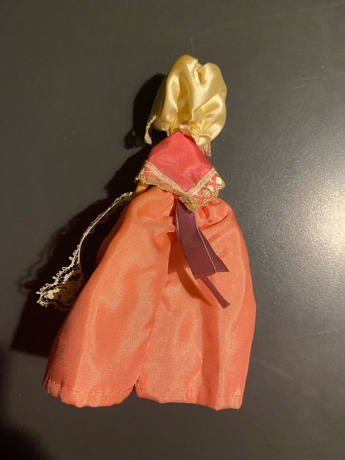 Poupée - photo numéro 2