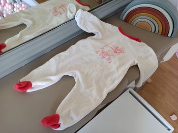 Pyjama blanc et rouge 3 mois Tissaia