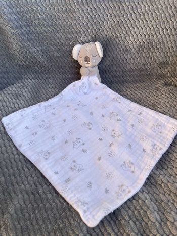 Doudou mouchoir Koala gris lange blanc Maisons du Monde
