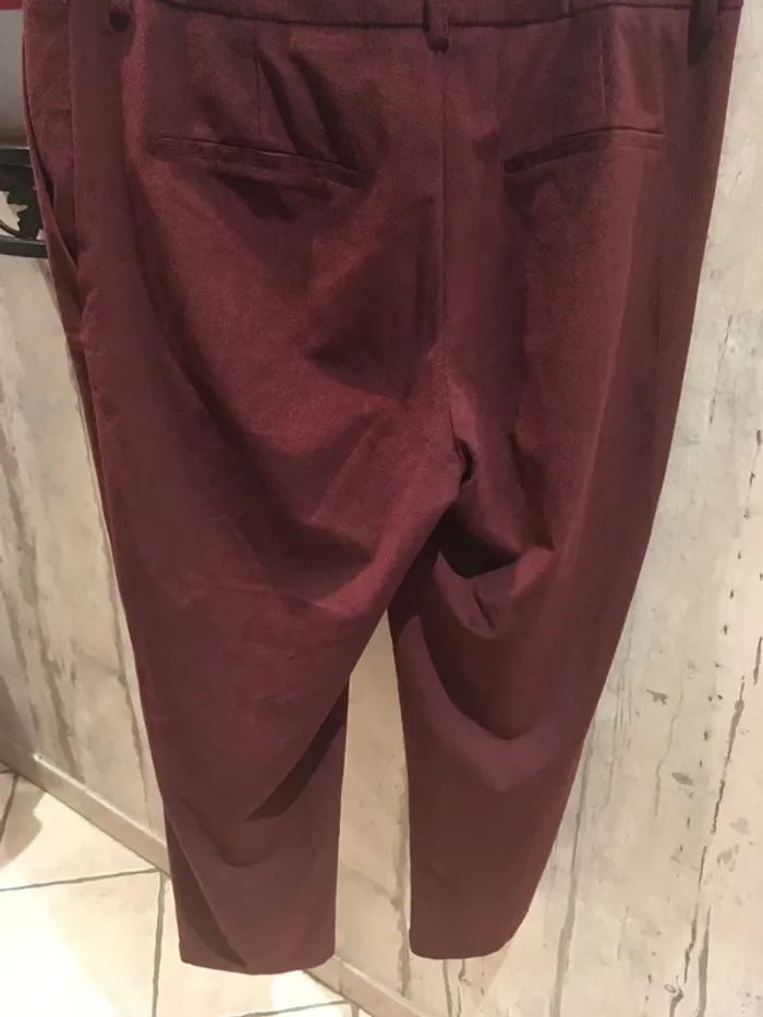 Magnifique pantalon tout doux en velours léger ras en excellent état en 44 de chez Camaïeu - photo numéro 6