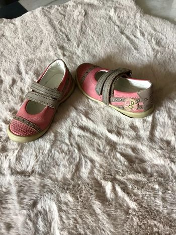 Chaussure fille taille 25 rose et beige (0623)