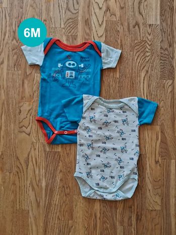 Lot 2 bodies robots 6 mois