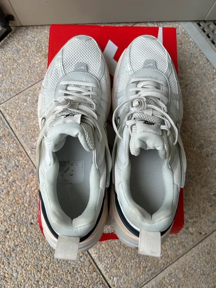 Chaussures baskets homme Nike v2k run taille 46 - photo numéro 6