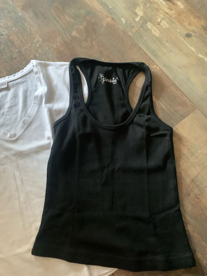 Lot tee shirt blanc/ débardeur noir - photo numéro 2