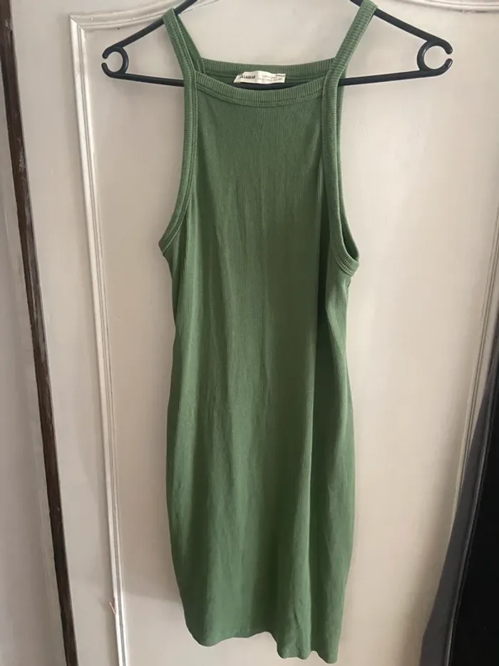 Robe courte près du corps L