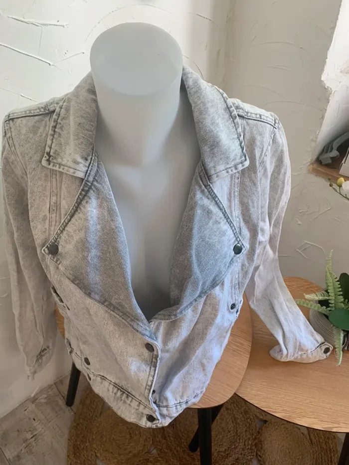 Veste jean Kiabi grise taille 36 - photo numéro 2