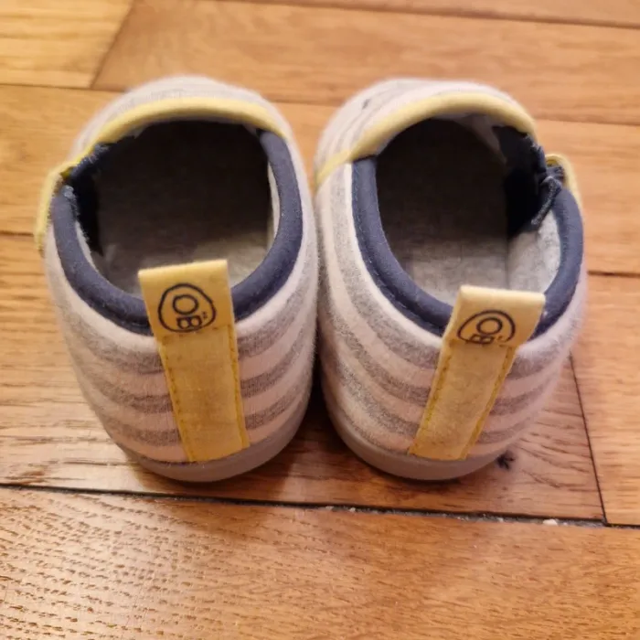 Chaussons bébé - T19 - photo numéro 2