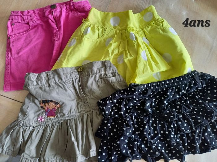 Lots Jupes ete 4 ans