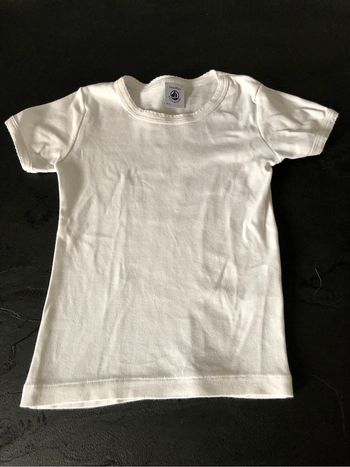 Vend t-shirt Petit Bateau taille 3 ans