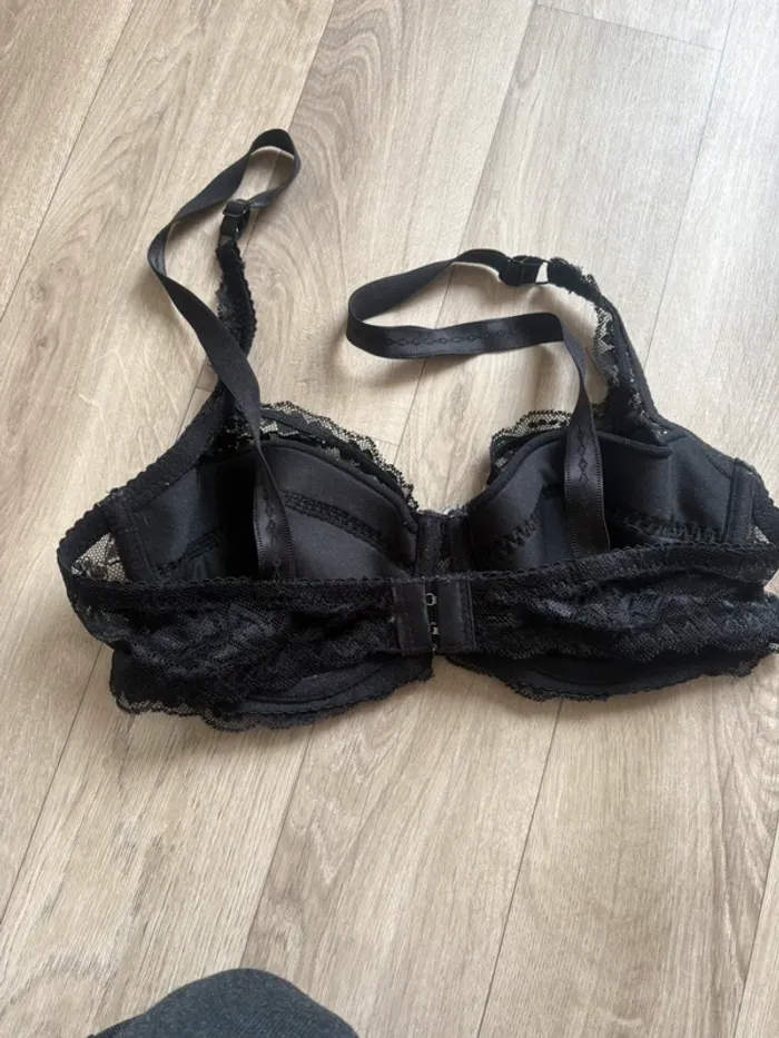 Soutien-gorge taille XS - photo numéro 3