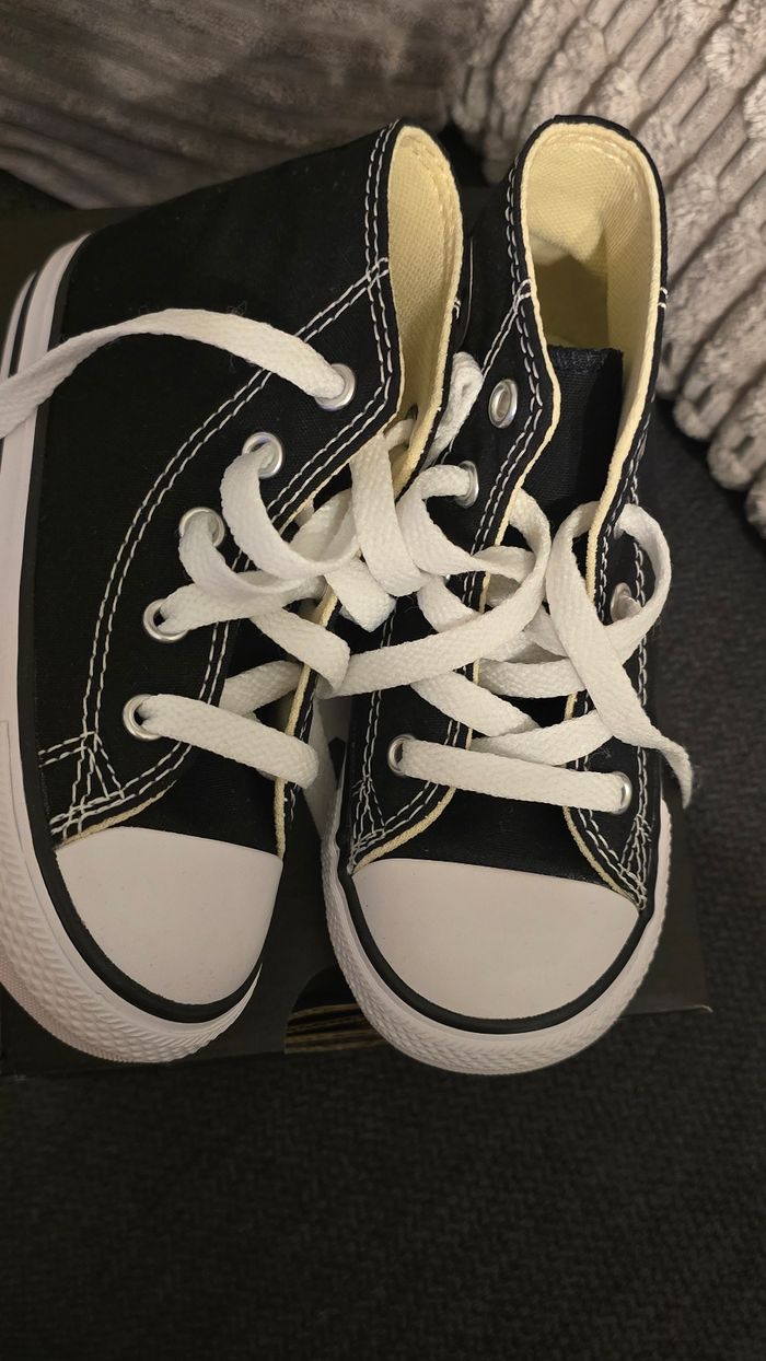 (Neuves non portées) 😍🥰🤩superbes baskets converses Pointure 24 unisex 😍🥰🤩 - photo numéro 9