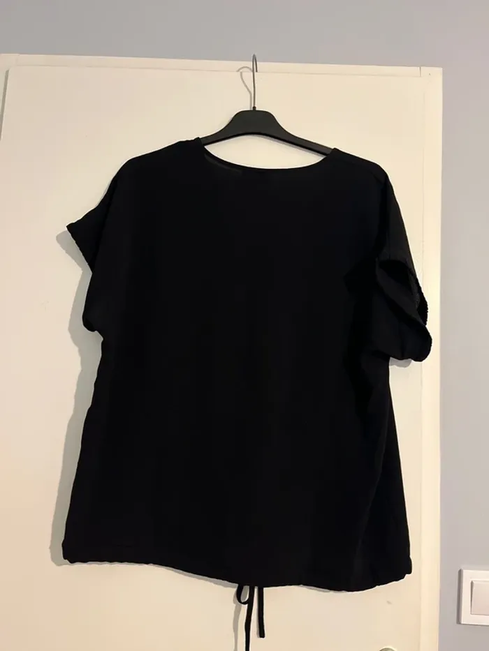 T-shirt noir - photo numéro 2