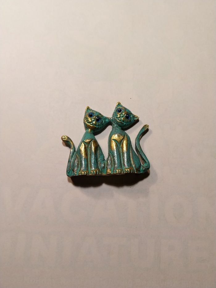 Figurine chat en metal