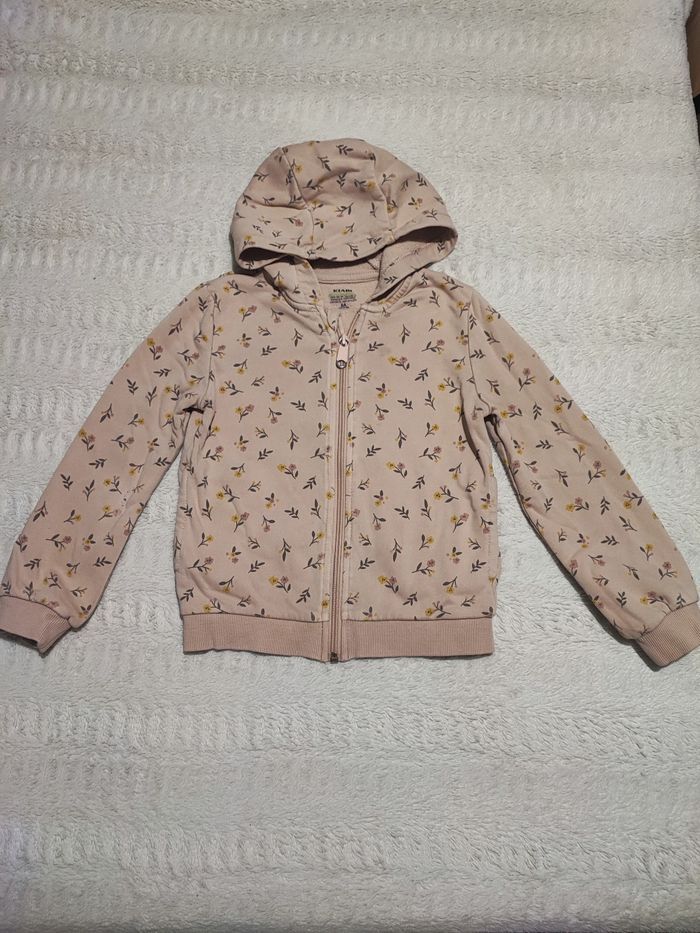 Veste sweat zippé à capuche Kiabi taille 6 ans - photo numéro 1