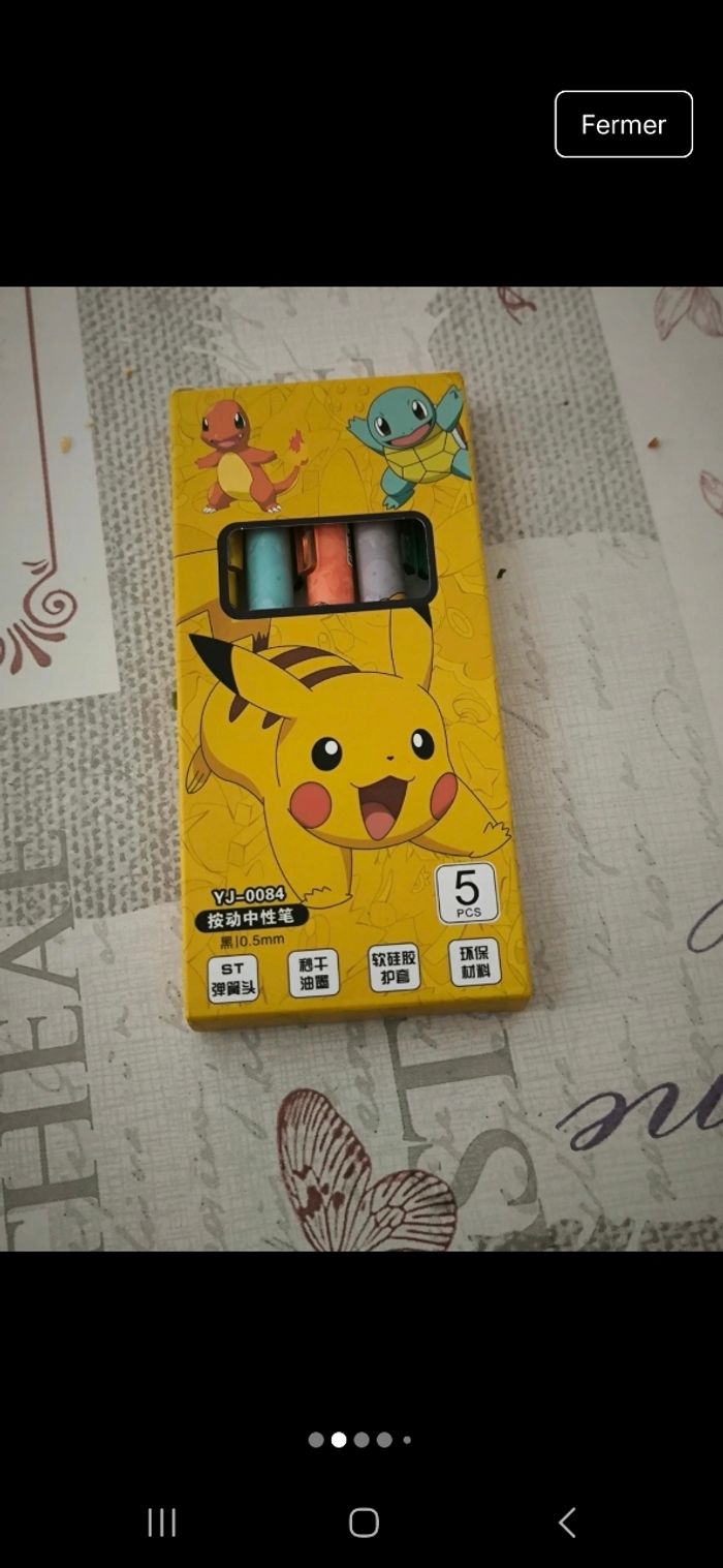 Lot  stylos Pikachu