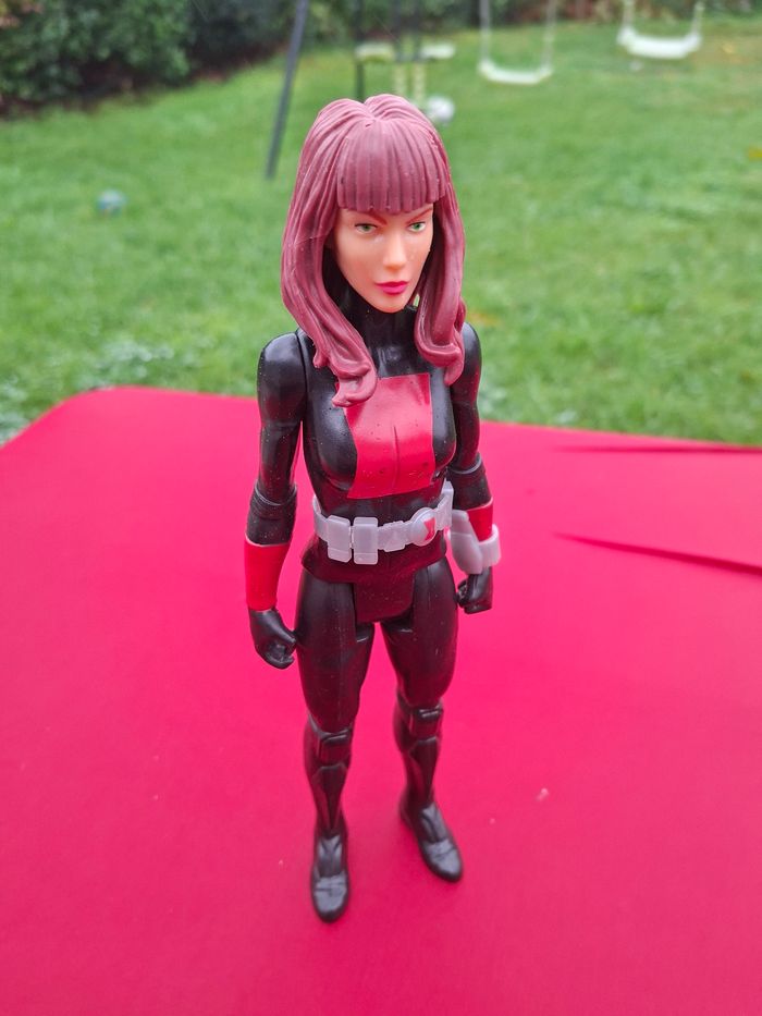Figurine marvel 30 cm black widow - photo numéro 2