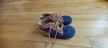 Chaussure Kickers pour fille taille 25