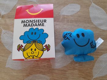 Petite peluche Monsieur Madame Monsieur Rêve neuf