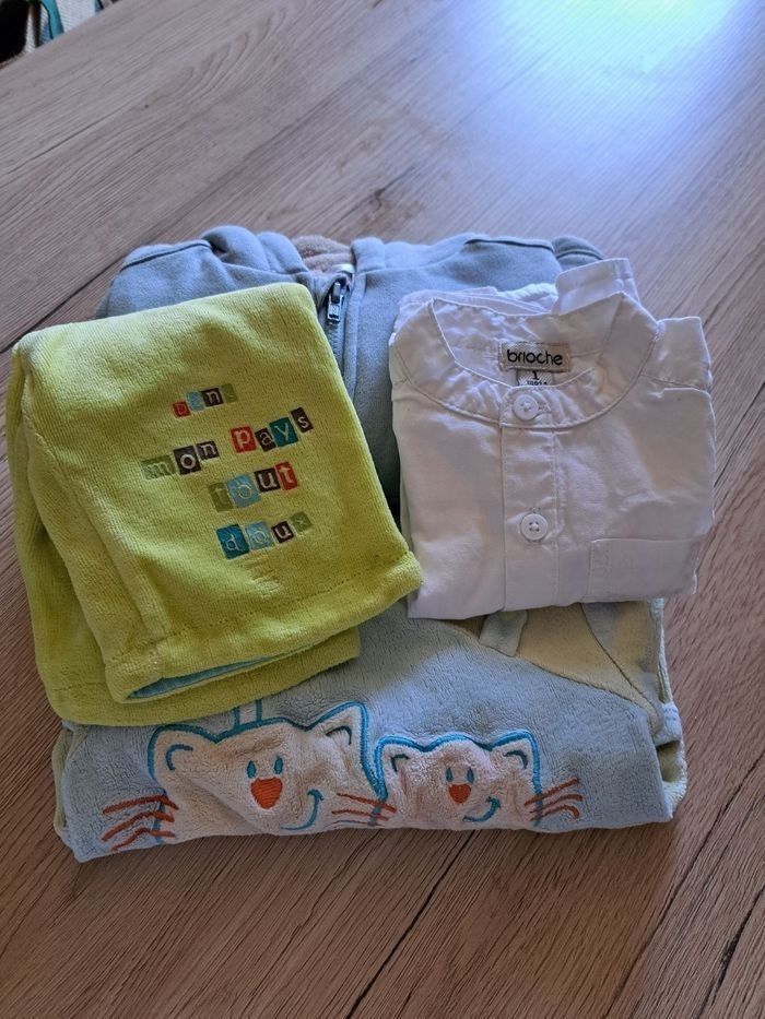 Lot de vêtements hiver taille 1 mois