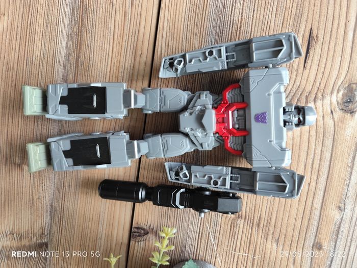 Transformers Megatron - photo numéro 9
