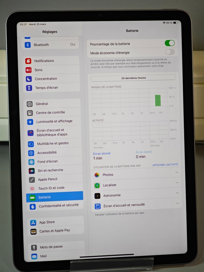 Tablette Apple iPad Air 5th Génération /10.9"/ Wifi/ 64Go/ Space Grey/ A2588/ 2 pochettes - photo numéro 9
