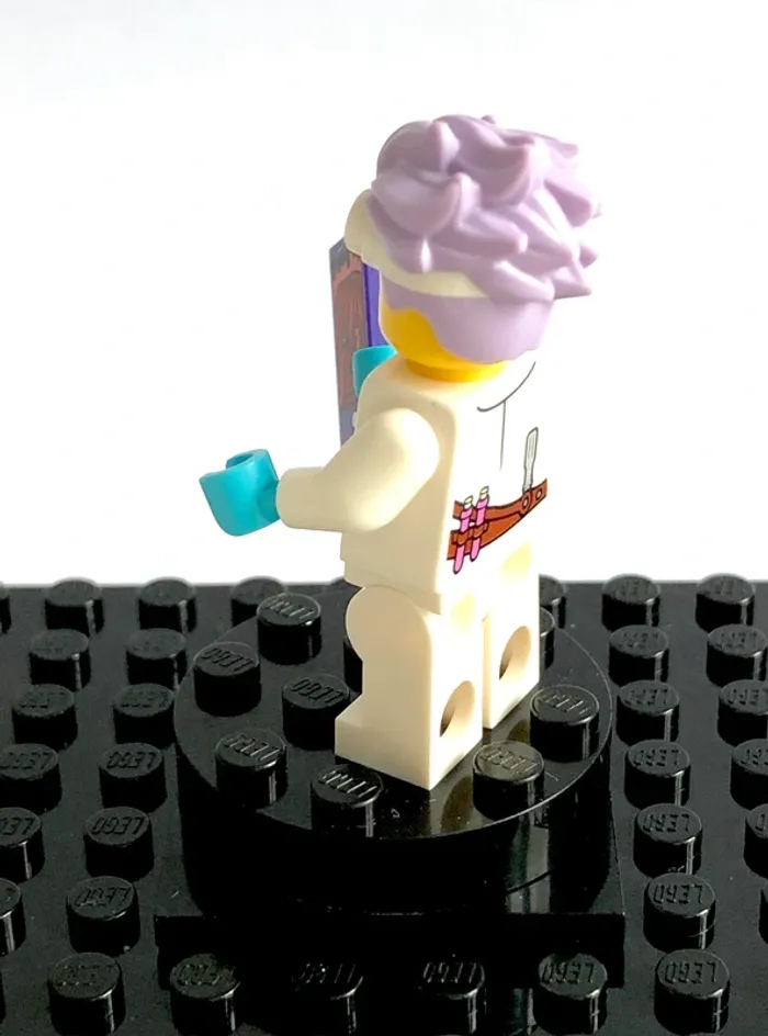 LEGO Hidden Side - J. B. Watt, large smile/annoyed - photo numéro 3