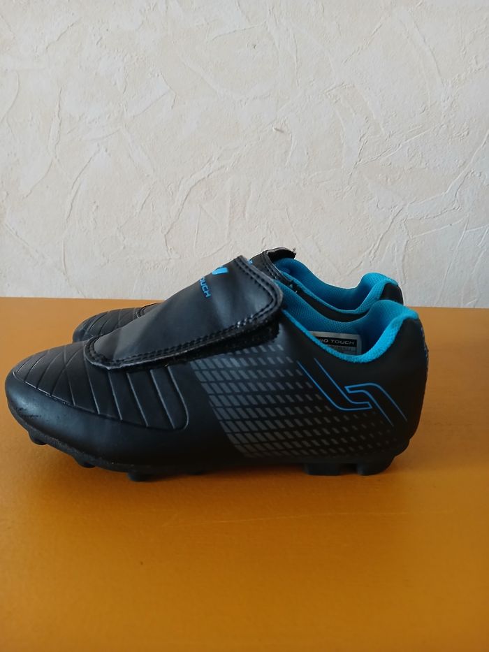 Chaussures de foot taille29 - photo numéro 3