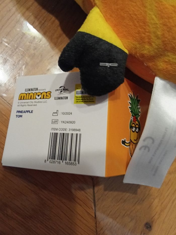 Peluche Minions ananas - photo numéro 4