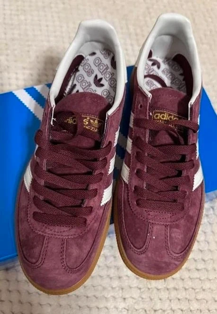 Adidas HANDBALL SPEZIAL  taille 40 - photo numéro 2