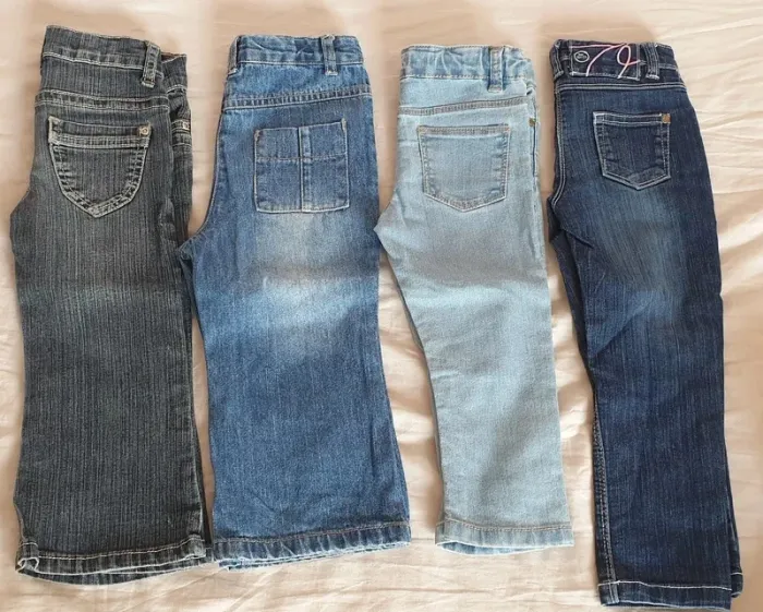 Lot 4 jeans 2 ans