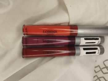 Lot de trois rouges a lèvres