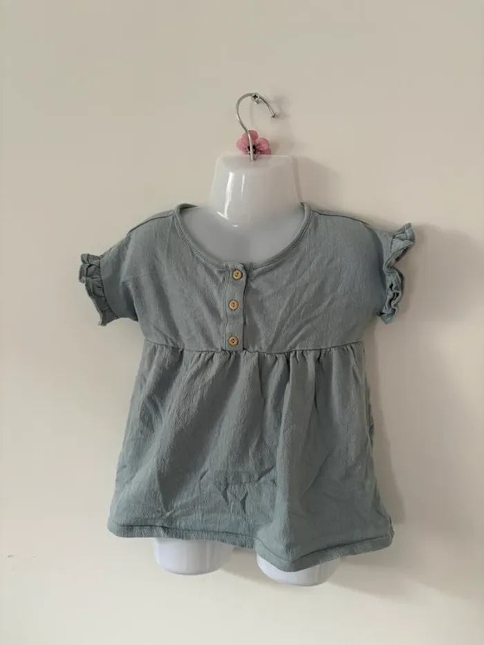 T-shirt H&M – Taille 98 cm – Bon état