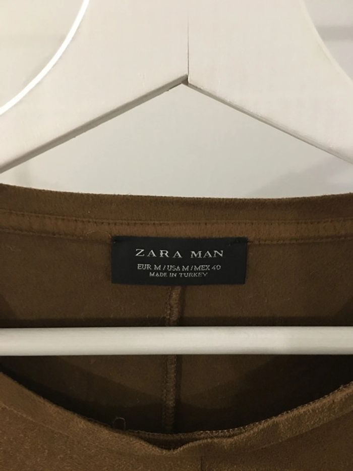 T-shirt Zara taille M effet daim retourné - photo numéro 3