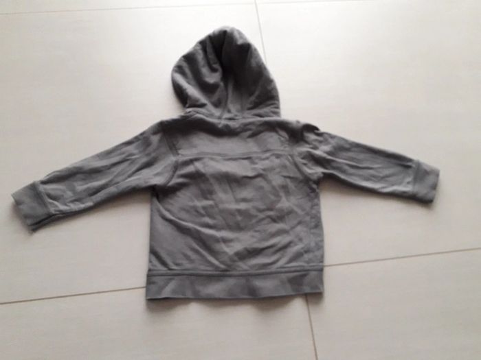 Gilet zippé à capuche 24 mois - photo numéro 3