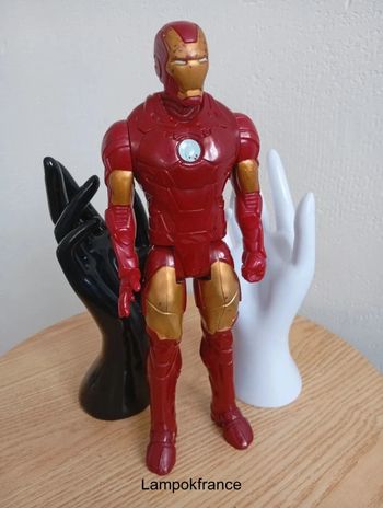 Super hero figurine Iron man bon état marvel