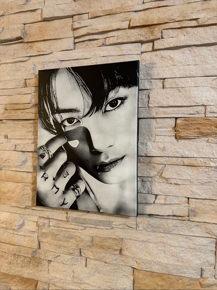 Tableau Jung Kook BTS en toile 30x40cm – portrait K-pop intense - photo numéro 3