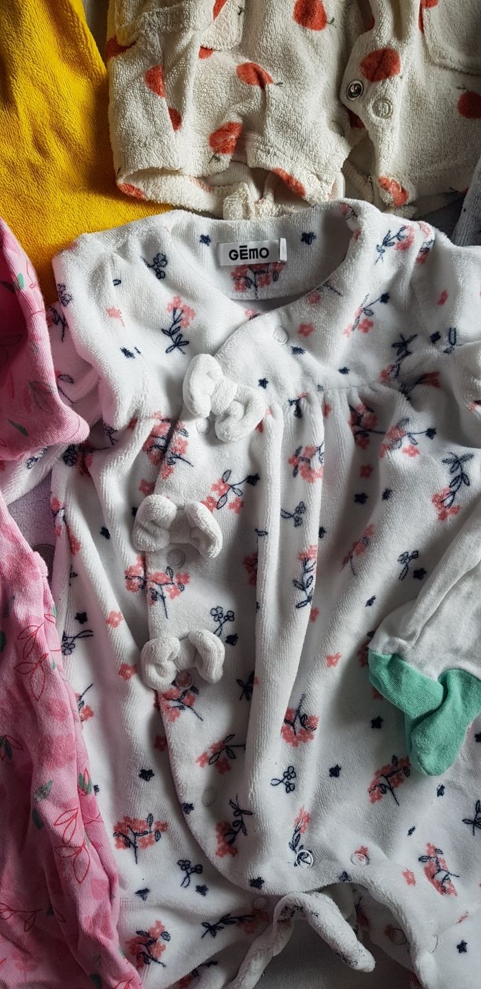 Gros lot pijamas 3 mois fille - photo numéro 3