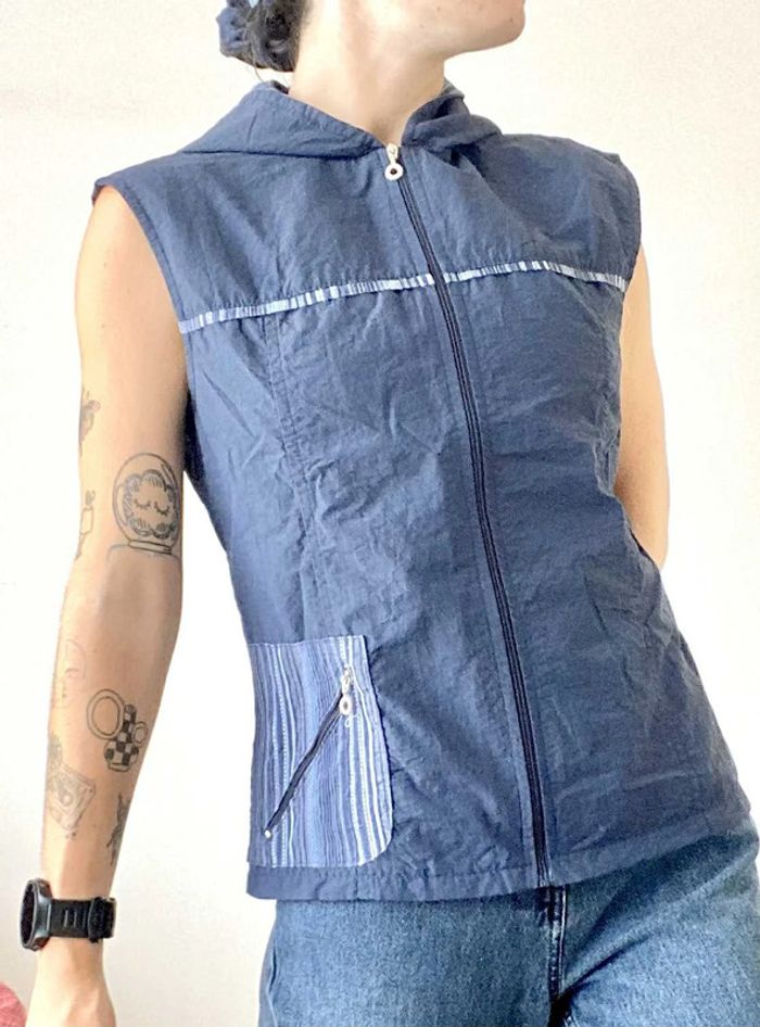 Veste sans manche Armand Thiery - photo numéro 4