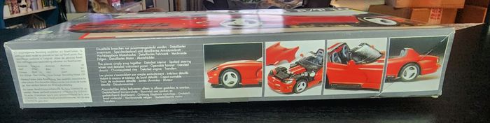 Kit revell 1/25 dodge viper r/t 10 ouvert complet (vintage 1992) - photo numéro 2