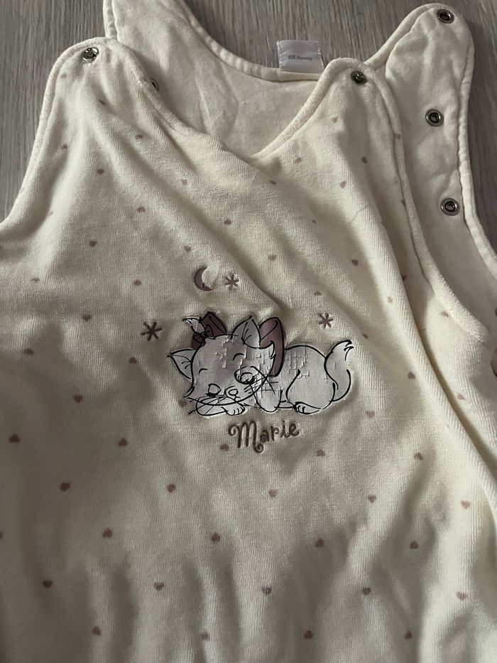 Gigoteuse fille - photo numéro 2