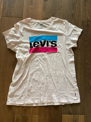 Teeshirt, Levis, rose, M, neuf 