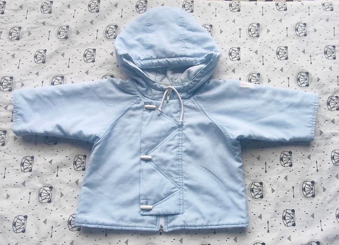 Manteau à capuche inter-saison taille 9 mois